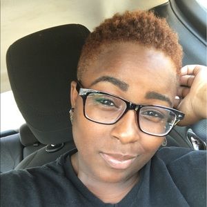 Meet your Posher, Milika