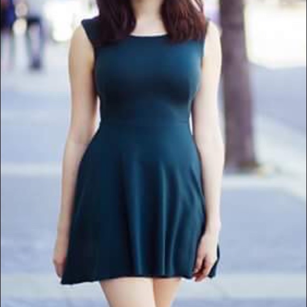 Super cute dark green Bailey 44!