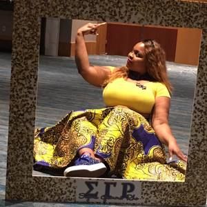 Meet your Posher, Deborah