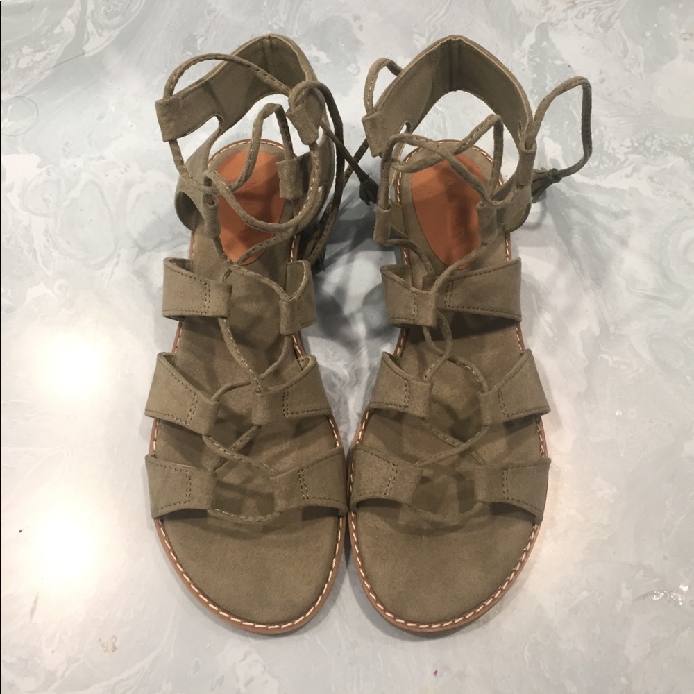 Old navy dressy Sandals