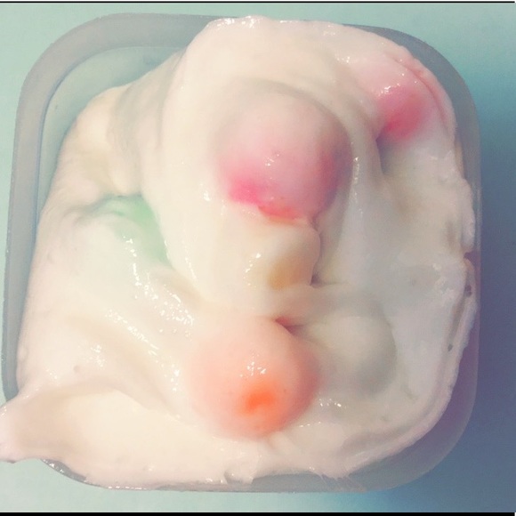 Pom Pom slime - Picture 1 of 1