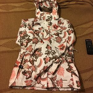 Liquid snowboarding jacket