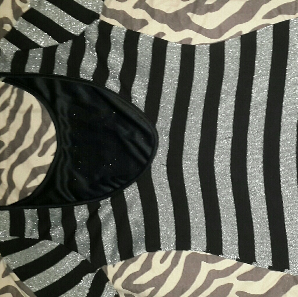 Women's Sexy Body Fitting Quarter Sleeve Dress - Picture 2 of 9
