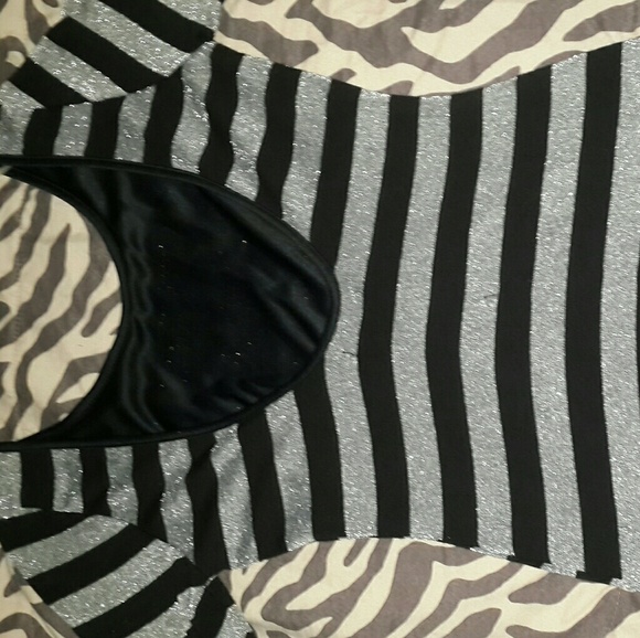 Women's Sexy Body Fitting Quarter Sleeve Dress - Picture 2 of 9