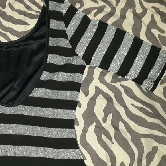 Women's Sexy Body Fitting Quarter Sleeve Dress - Picture 4 of 9