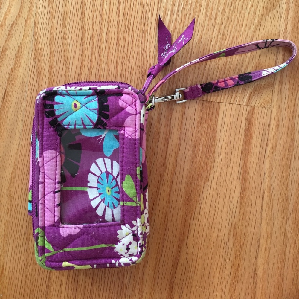 vera bradley wristlet