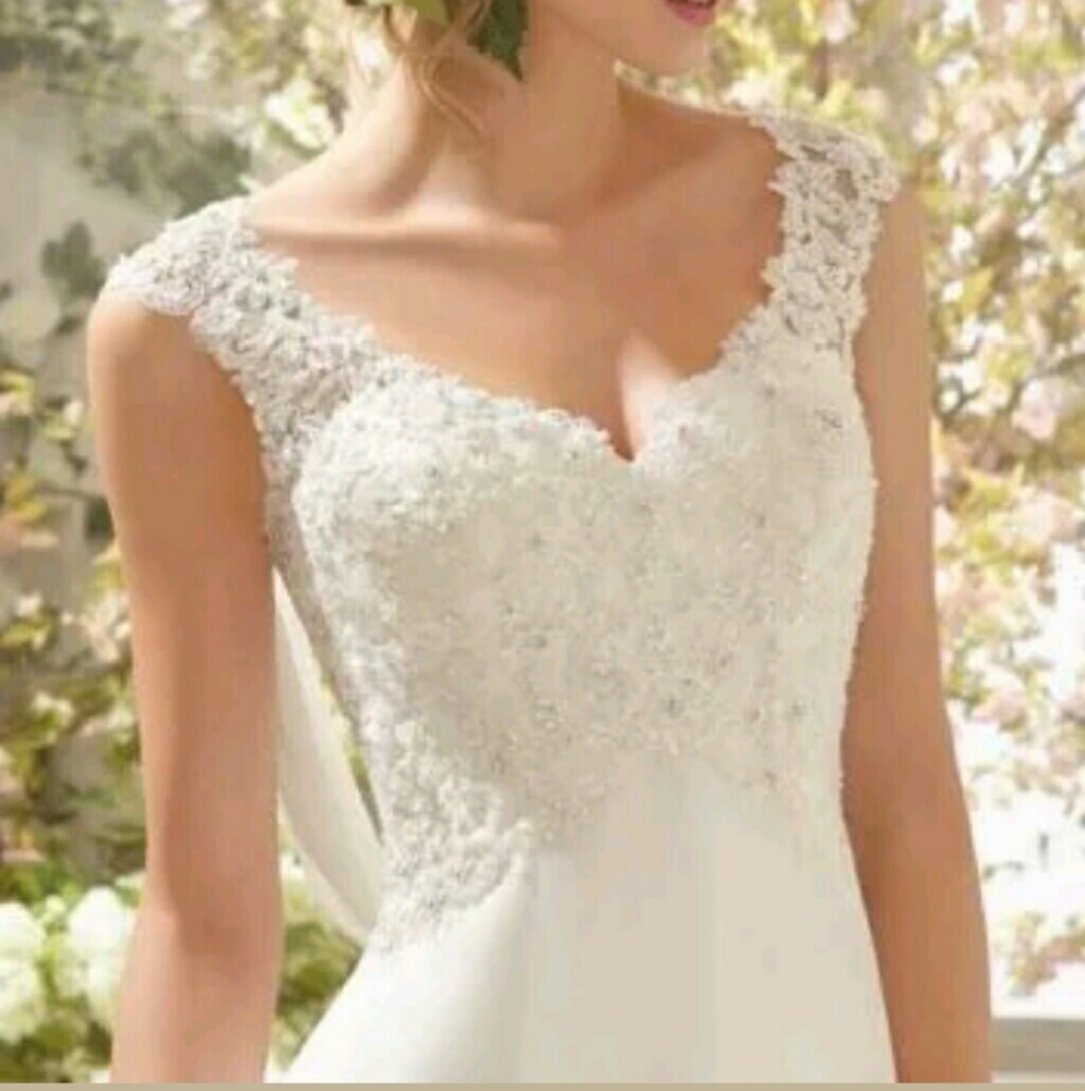 Beautiful wedding dress