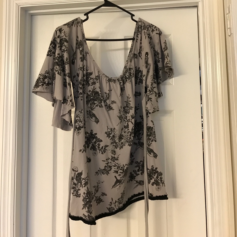 Adorable blouse - Picture 3 of 3