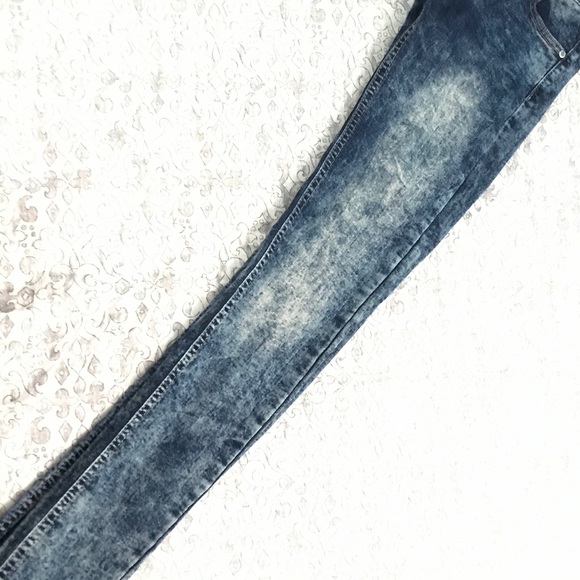 Skinny Jeans - Picture 3 of 3