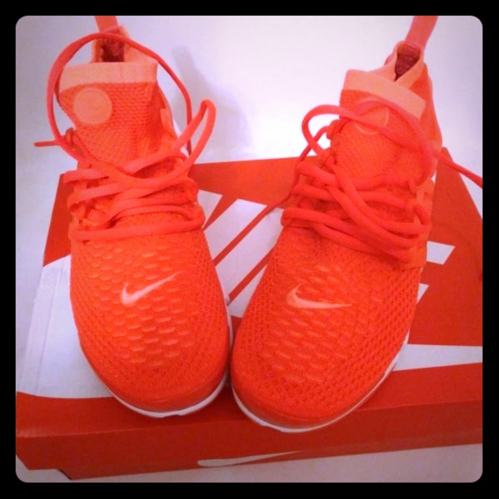 Never Worn Nike Air Presto Flyknit Ultra Womens 10