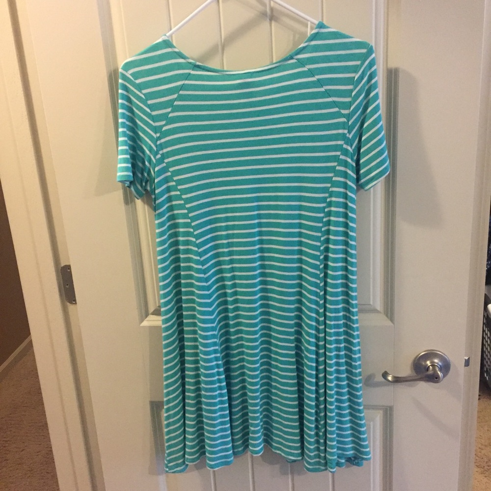 Dress - Picture 2 of 3