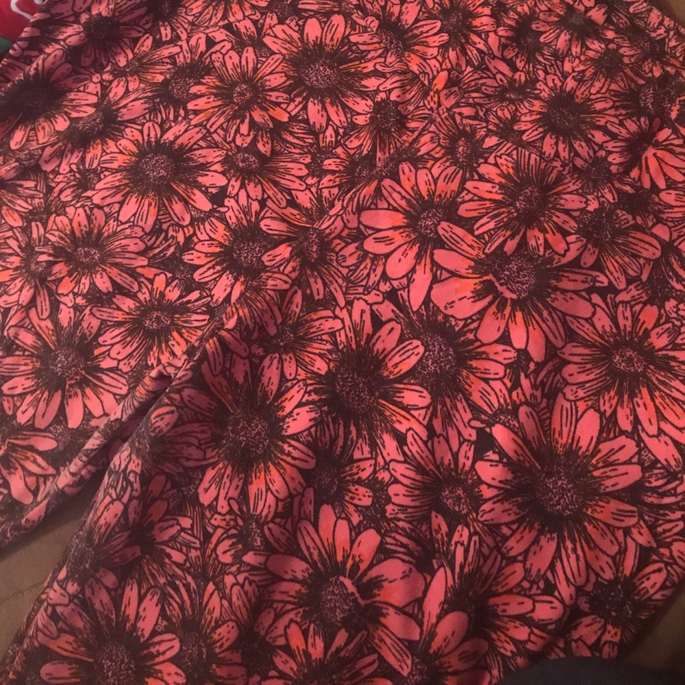 Gently worn Lularoe leggings