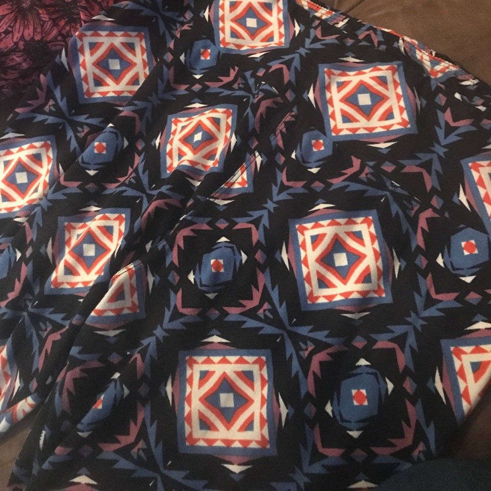 Never worn Lularoe Leggings