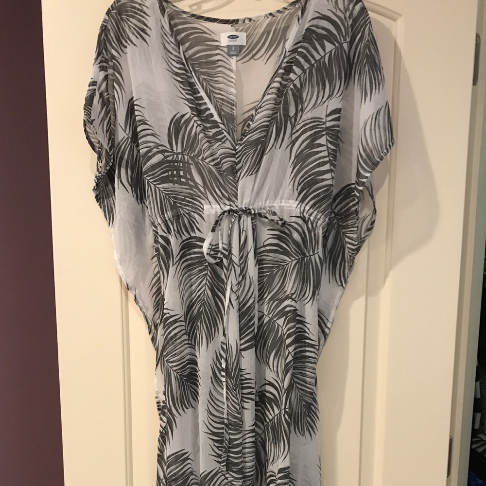Beautiful Old Navy Beach Cover Up! Sz L