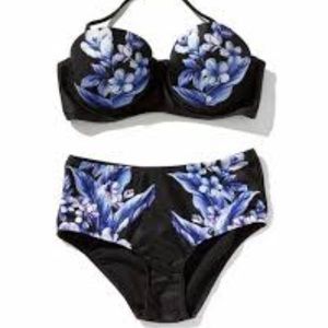 Adore Me Bikini - top size XL bottoms size L