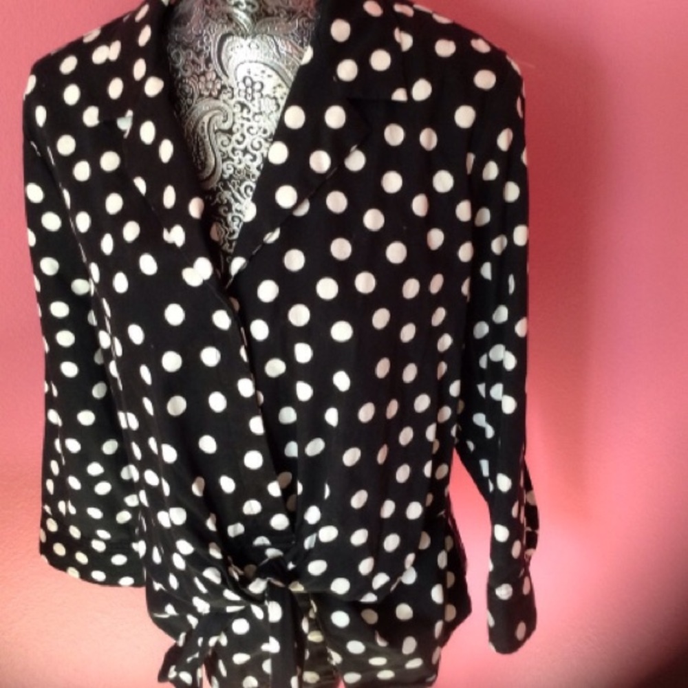 NEW YORK POLKA DOT TOP L NWOT
