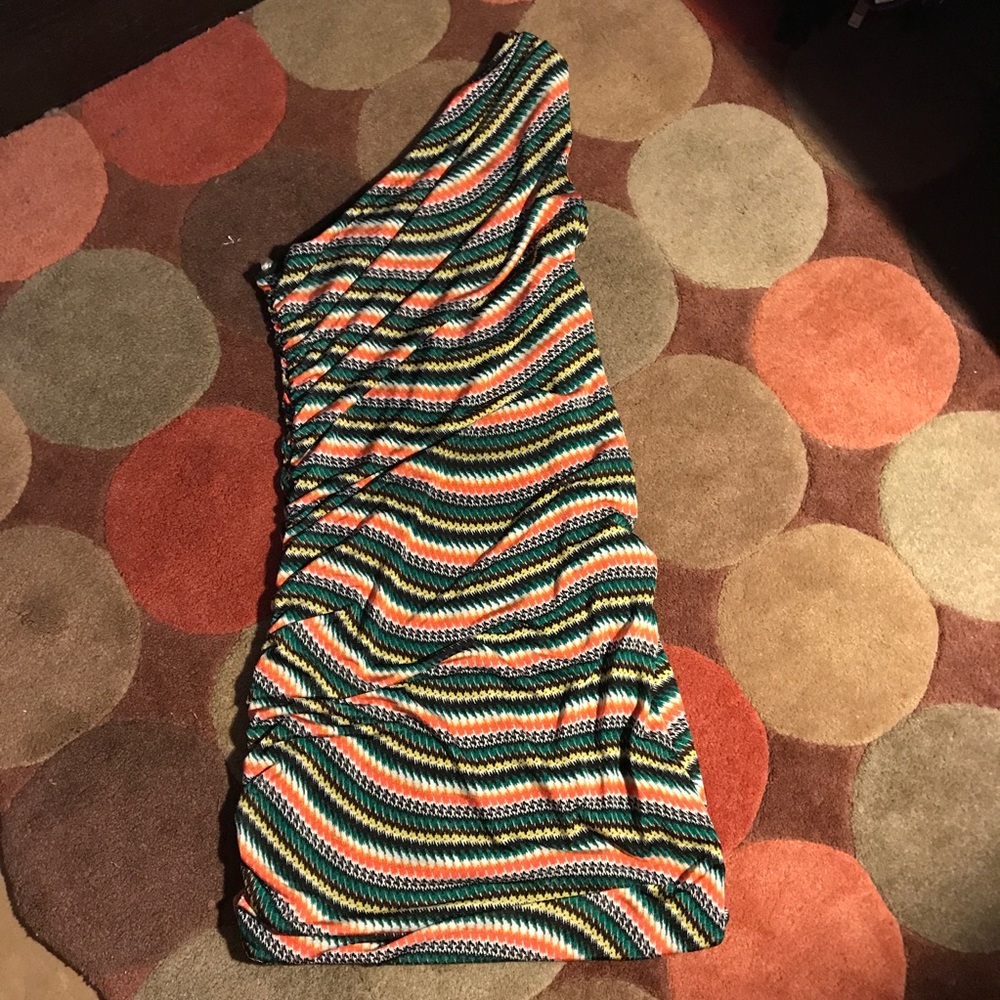 Soprano dress size S sexy work date night!!!!