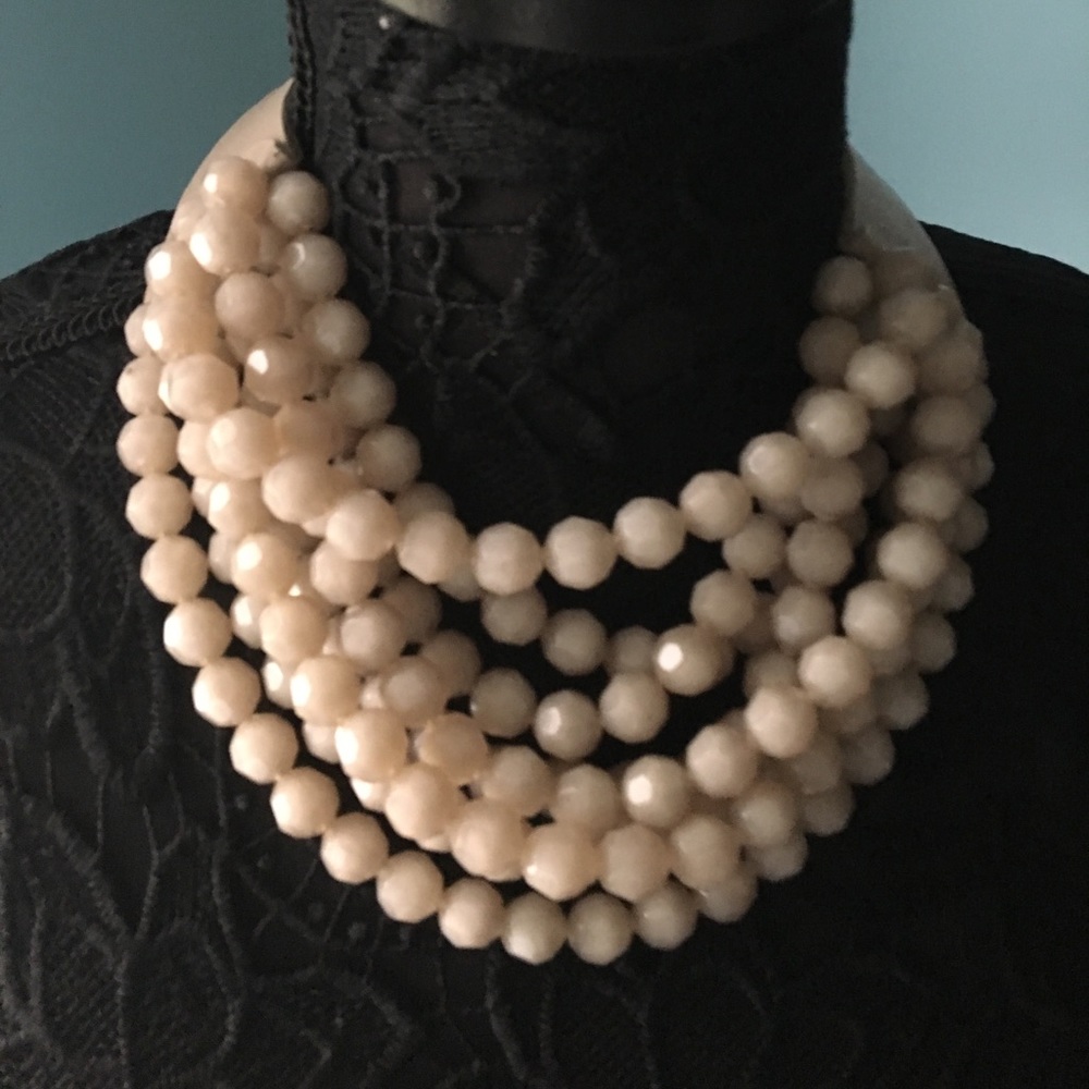 Bella Champagne Necklace ❌Firm Price❌