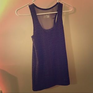 Under Armour Fitted Tank Top Size Small