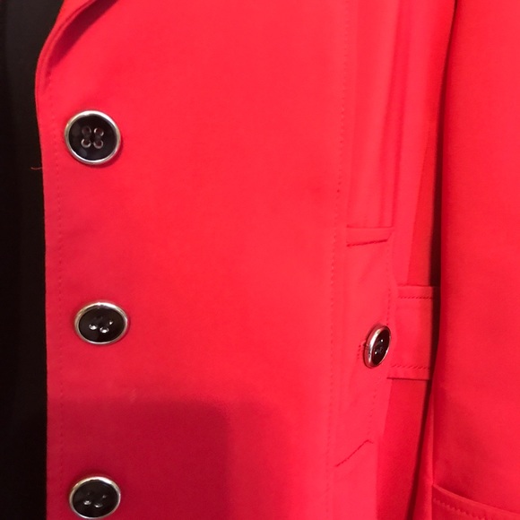 Business Blazer.  Excellent condition. - Picture 2 of 3