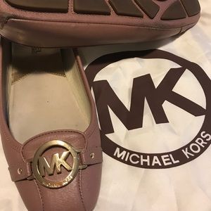 MK Authentic flats - like new