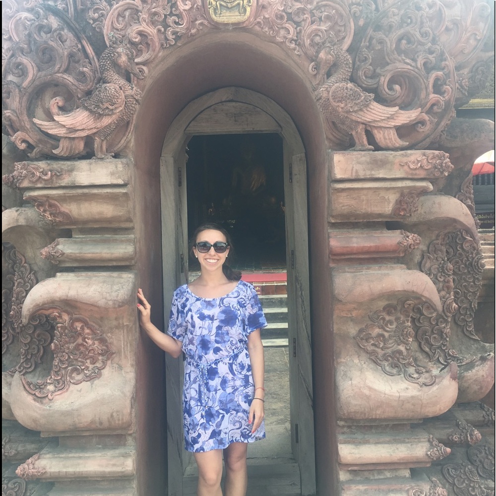 Meet your Posher, Courtney