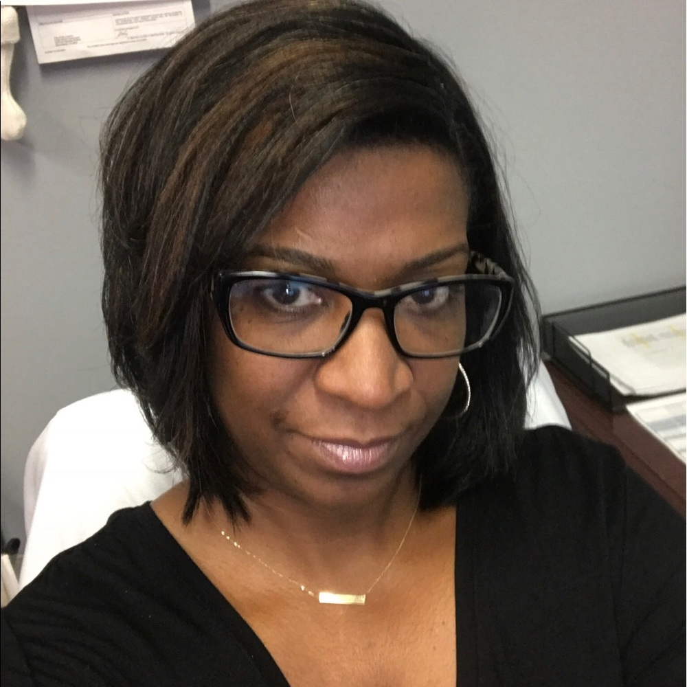 Meet your Posher, Deidra