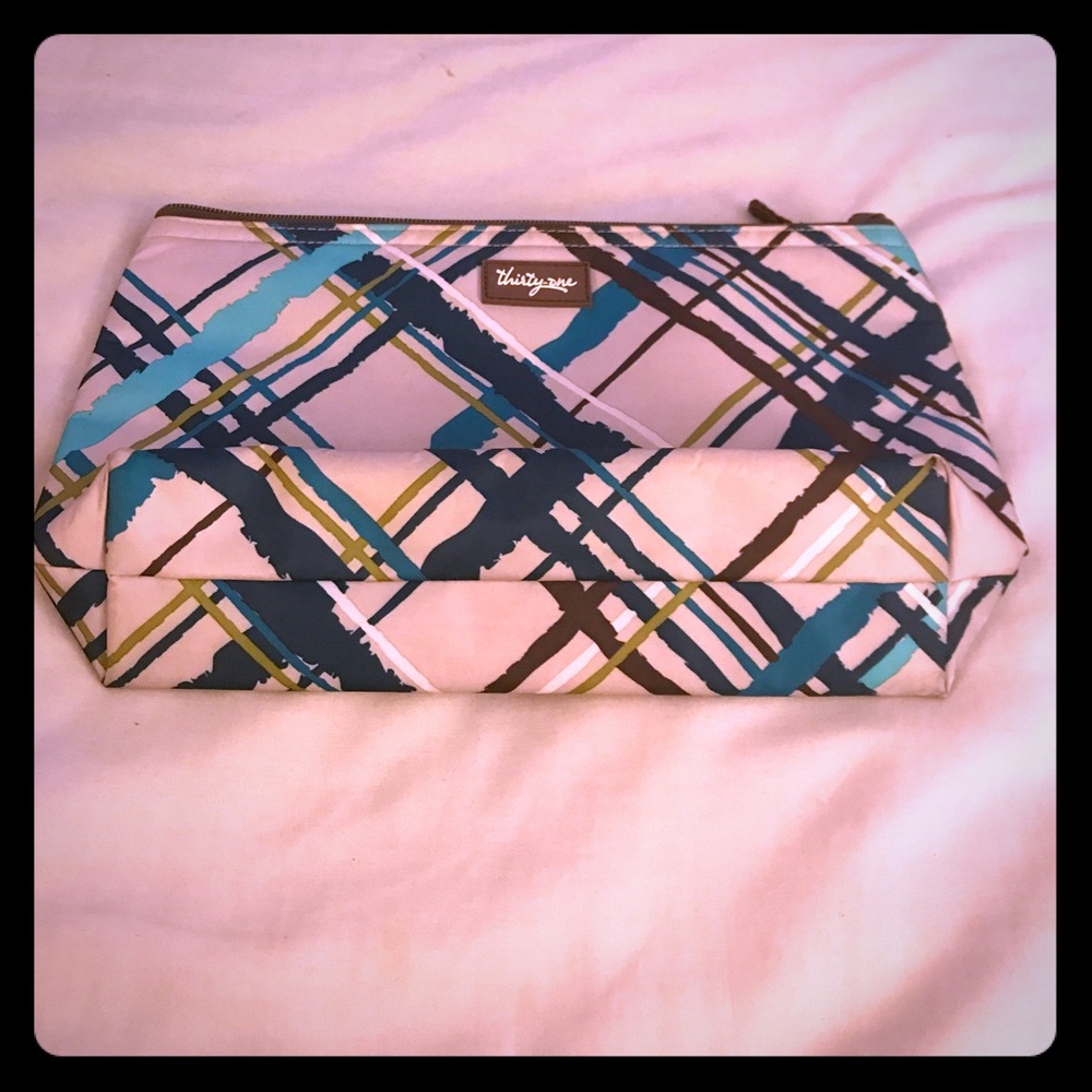 Medium Thermal Zipper Pouch by Thirty One, EUC