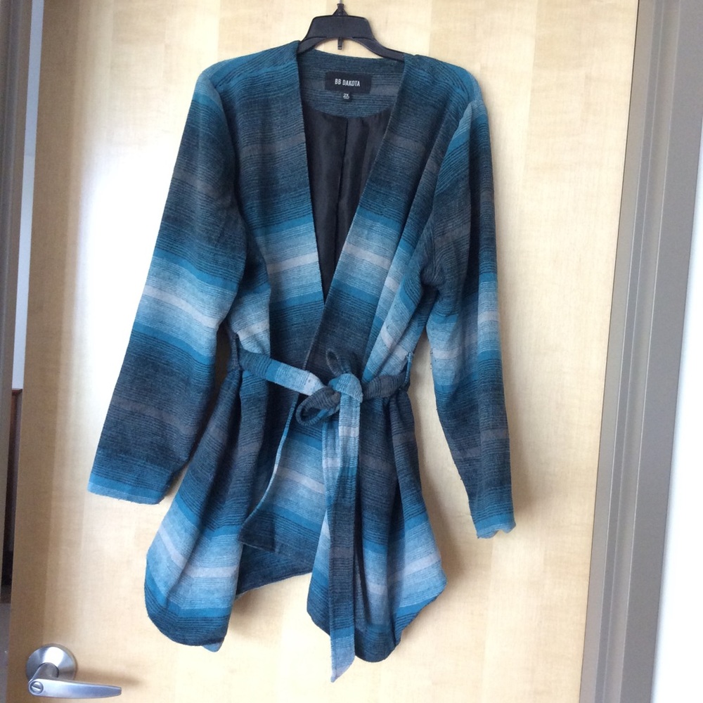 Blue BB Dakota Cardigan with tie