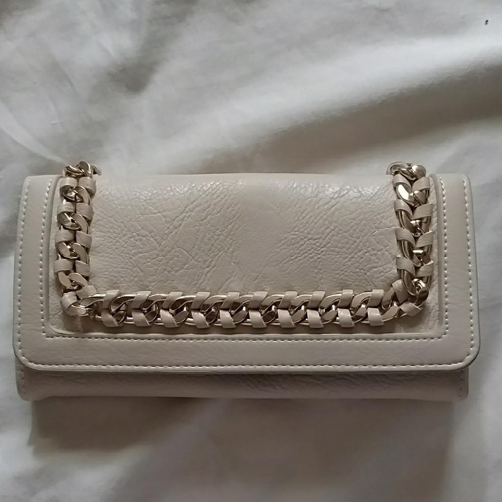 Nude wallet