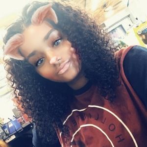 Meet your Posher, Brianna