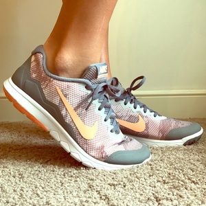 Women's Nike Sneakers