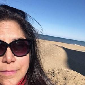 Meet your Posher, Yolanda