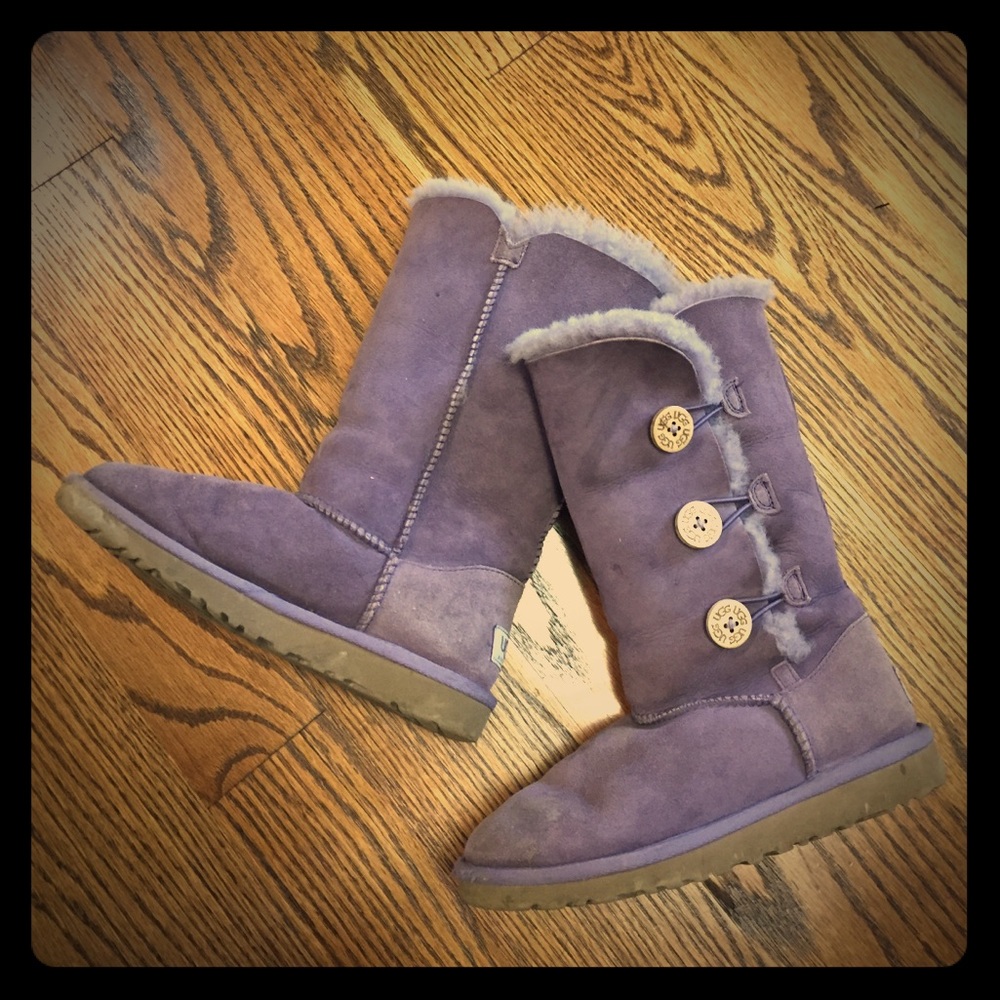 Girls purple Bailey Button UGG boots sz 3 UGGs