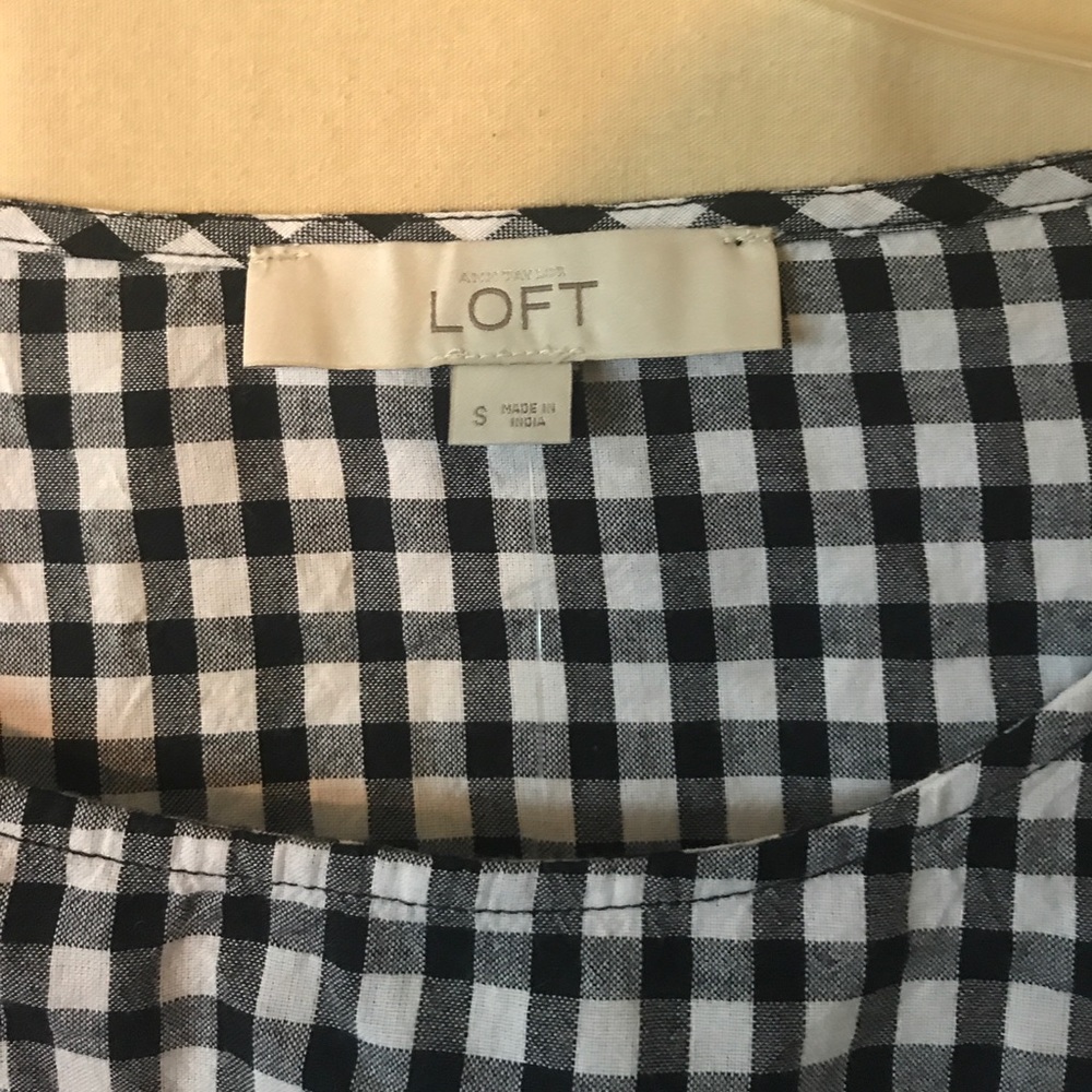 LOFT women's checkered flared sleeve top.  NEW - Picture 2 of 4
