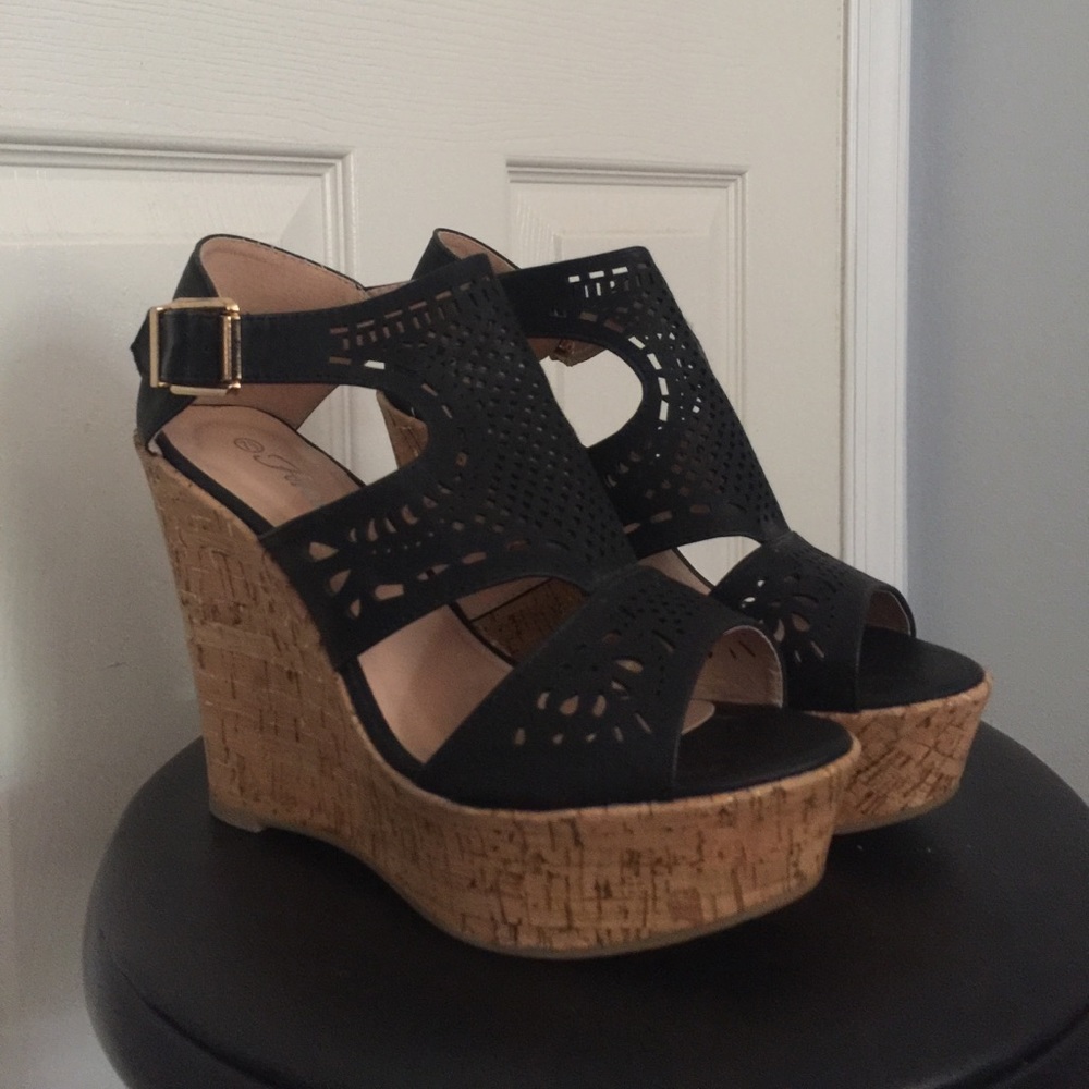 Black Platform Sandals