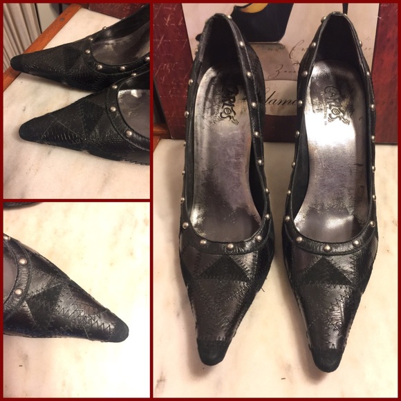 SZ 8-CARLOS SANTANA BLACK TEXTURED LEATHER 4"PUMPS - Picture 3 of 8