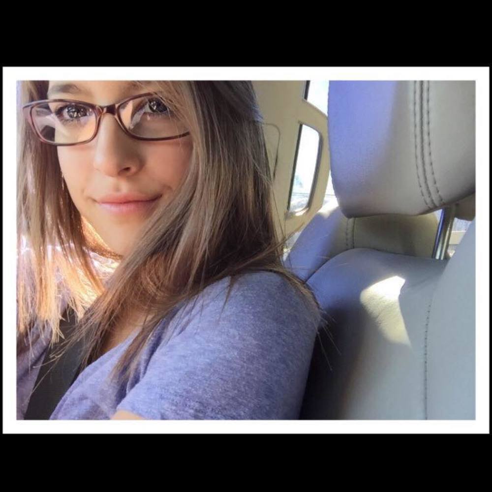 Meet your Posher, Cassandra