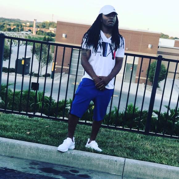 Meet your Posher, Damon - Picture 1 of 1