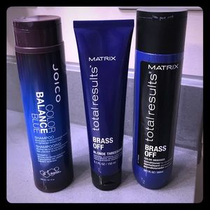 Brass off, blue/purple shampoo for blondes!