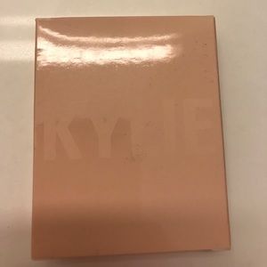 Kylie Jenner make up bundle