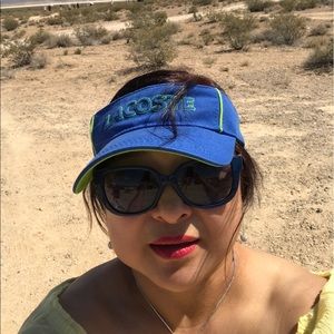 Meet your Posher, Cecil