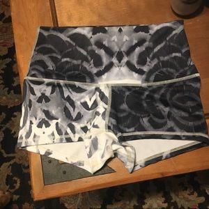 LuLuLemon Boogie Shorts Size 8 Tie Dye