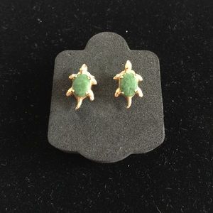 ❌Sold❌14K yellow gold and Jade vintage turtle