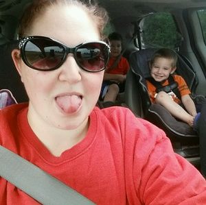 Meet your Posher, Desiree