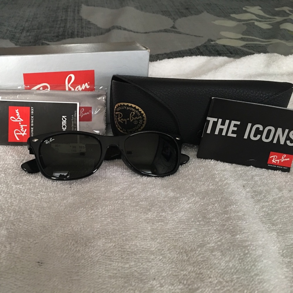 Ray•Ban Sunglasses