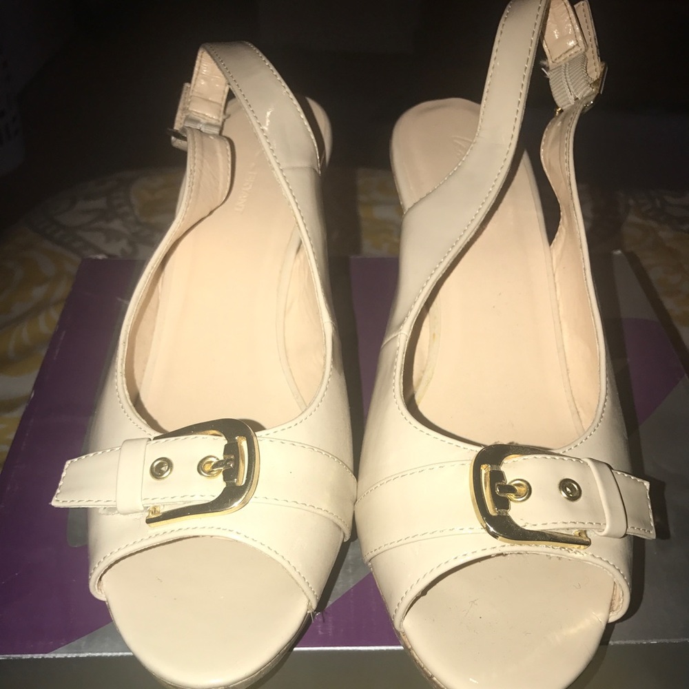Beige wedge