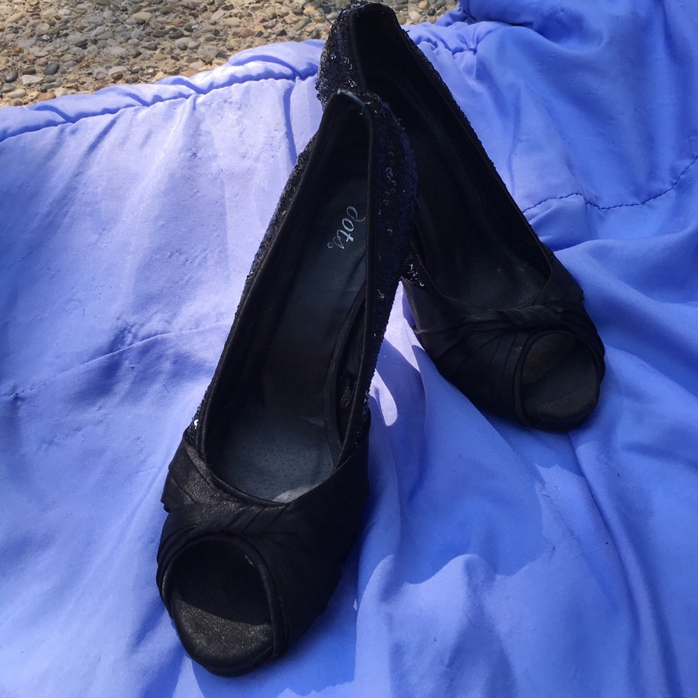 black/silver sequenced heels