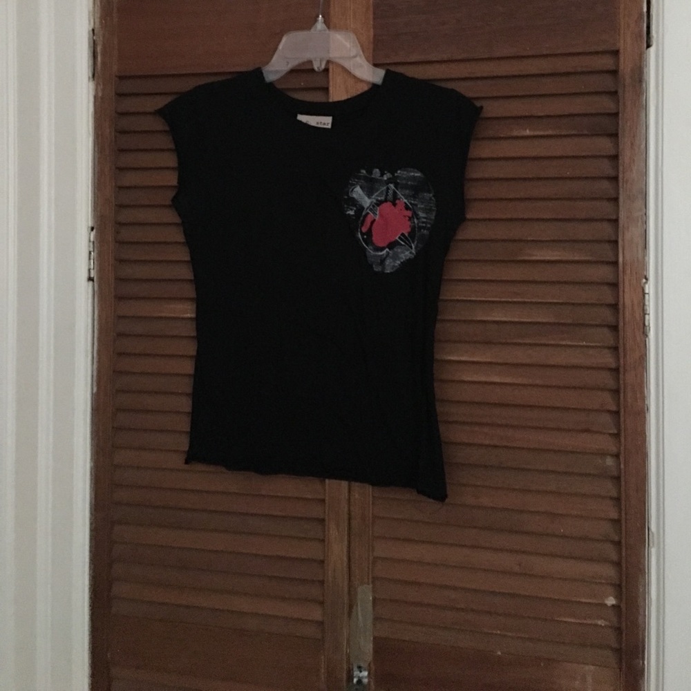 EC Star cap sleeve heart dagger top.