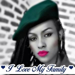 Meet your Posher, Melina